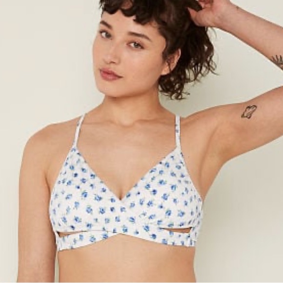 NWT 3 piece Blue Floral Bikini set, Size Medium - Picture 3 of 15